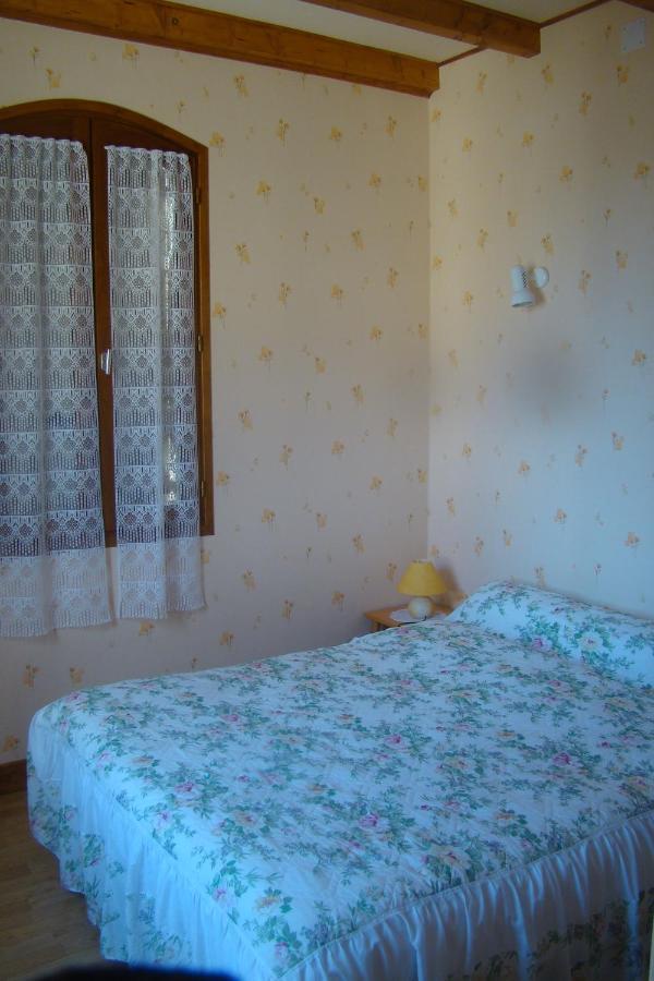 Chambres D'Hotes Les Graves Saint-Pierre-Lafeuille エクステリア 写真